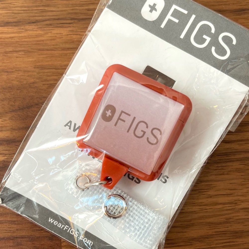 NEW Badge Reel in "Terracotta"